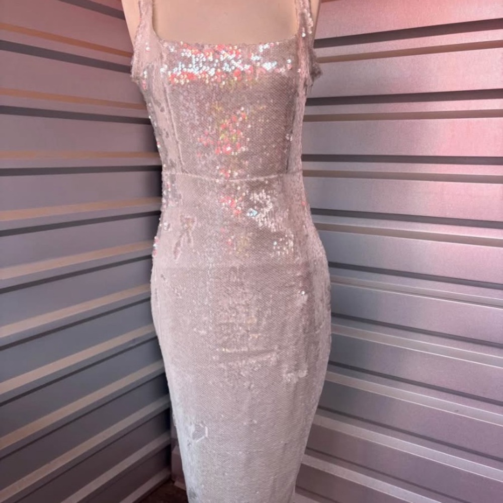 Elegant Sequin Dress in Silver